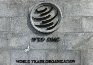 Read more about the article WTO says goods trade fell in Q3, Omicron raises risks By Reuters