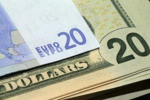 Read more about the article Dollar Up, Euro Keeps Overnight Gains Over Potential Cooling of Ukraine Tensions By Investing.com