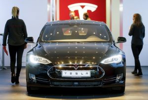 Read more about the article AT&T, Tesla And 3 Stocks To Watch Heading Into Thursday By Benzinga