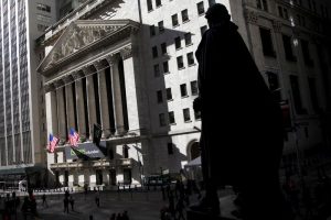 Read more about the article U.S. Stocks Turn Lower as Investors Await Friday’s Jobs Report By Investing.com